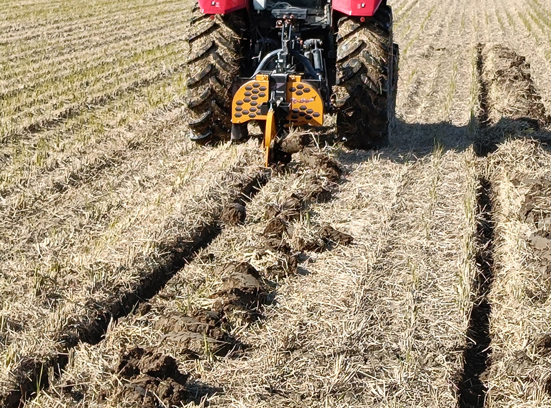 溝堀・秋耕作業